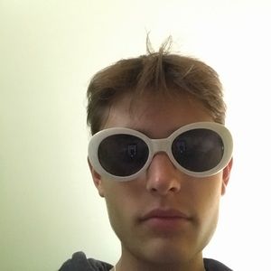 Meet your Posher, Royce